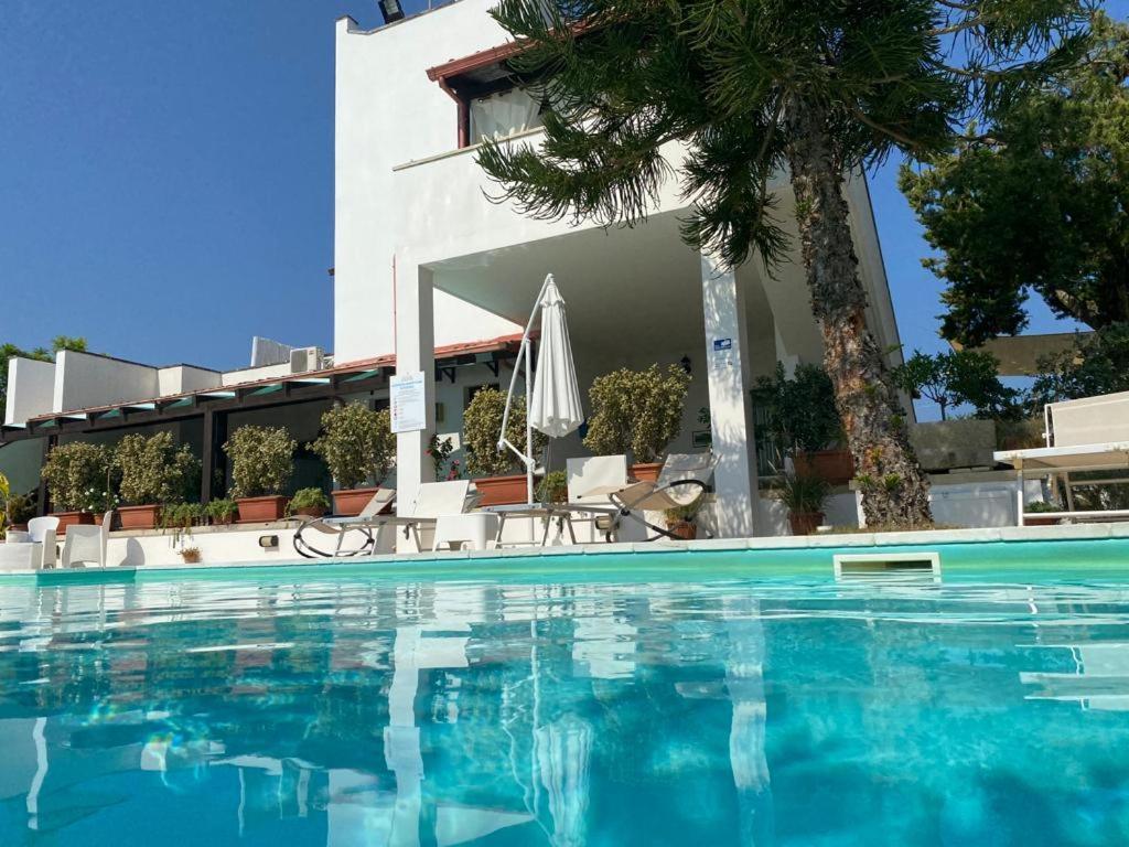 Casa Vacanza Augusto Uggiano La Chiesa Εξωτερικό φωτογραφία