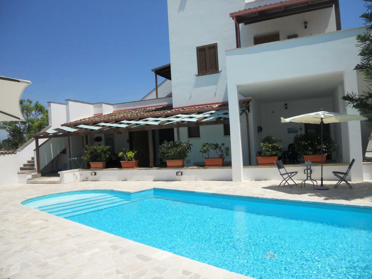 Casa Vacanza Augusto Uggiano La Chiesa Εξωτερικό φωτογραφία